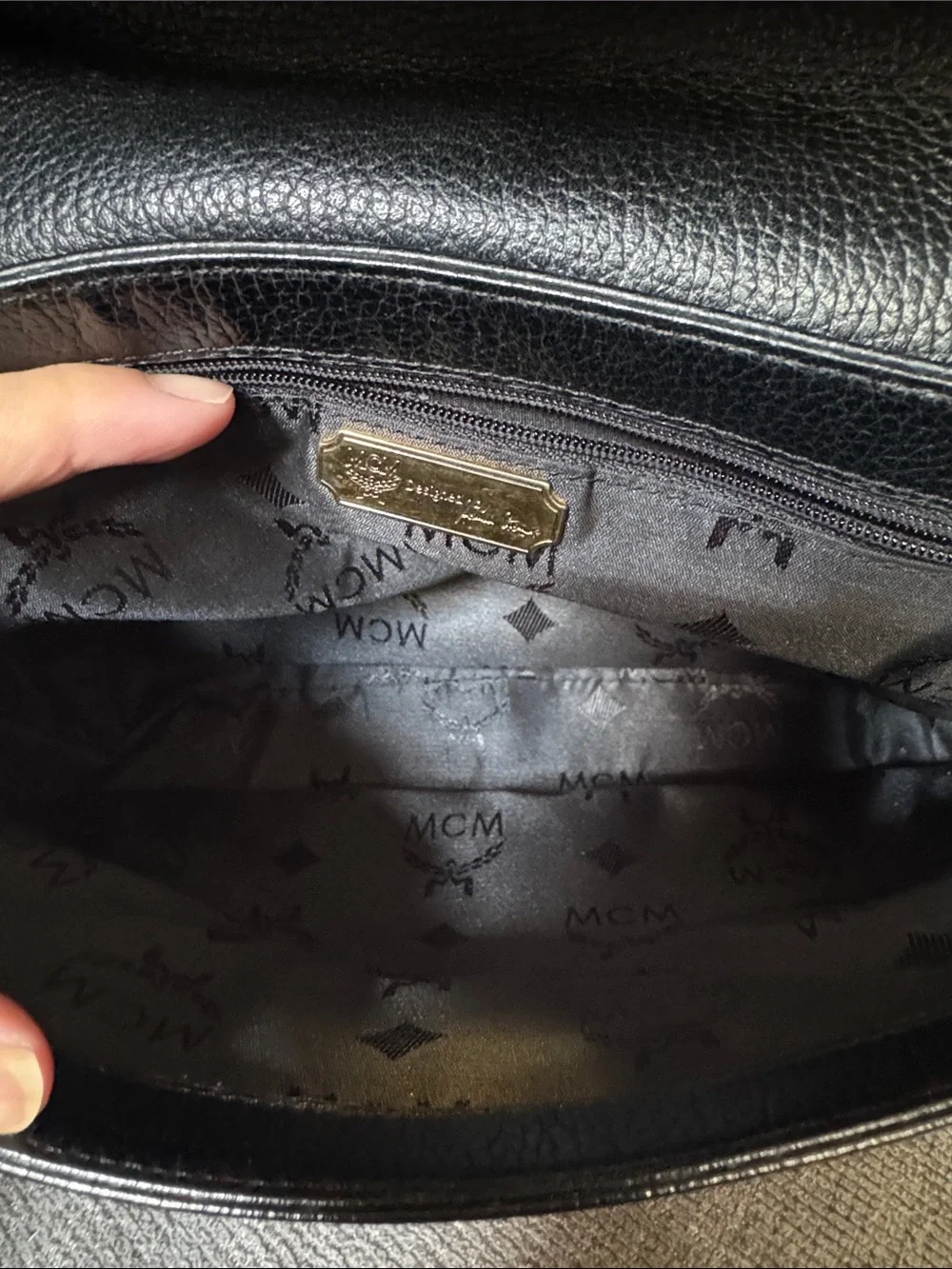 MCM authentic pebbled